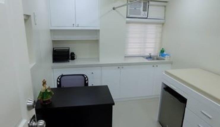 Photo 1 of MEDICAL CLINIC For Rent