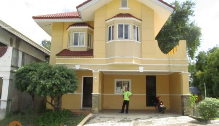 Photo 1 of Simple American Standard House and Lot for Sale at Banawa, Cebu City