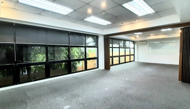 Photo 2 of Office Building for Lease in Alabang