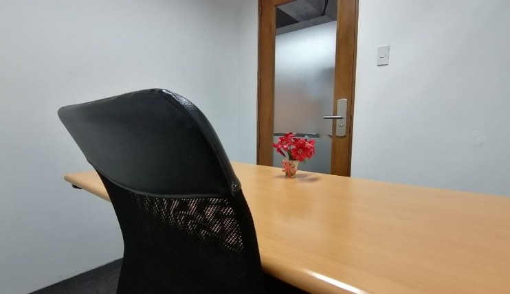 Photo 2 of 30-Seater BPO Office for Rent in Makati with 2 Internal Rooms