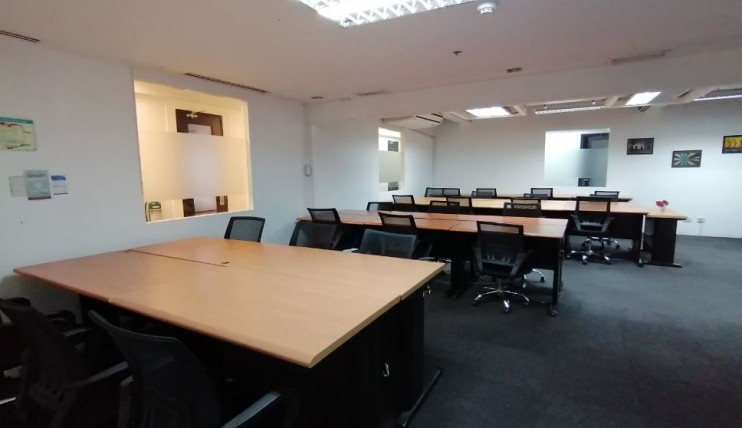 Photo 5 of 30-Seater BPO Office for Rent in Makati with 2 Internal Rooms