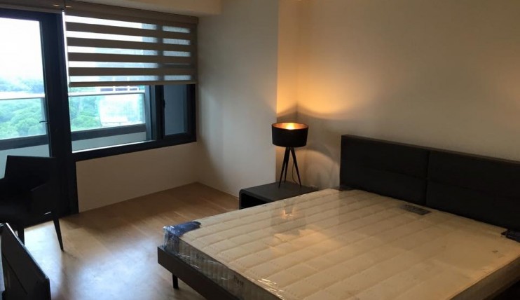 Photo 7 of 2 Bedroom Unit For Rent at ARYA RESIDENCES BGC